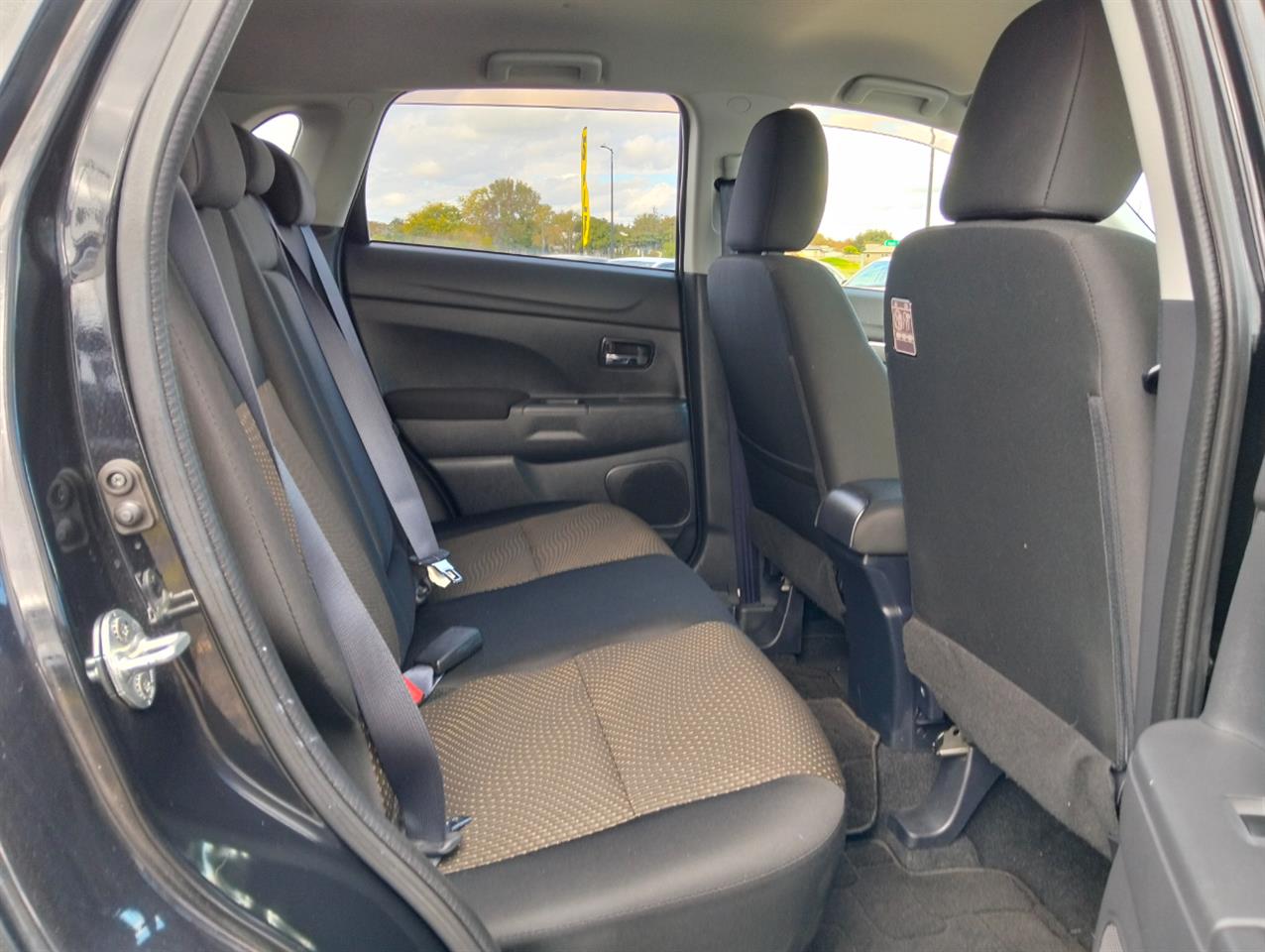 2013 Mitsubishi RVR thumbnail