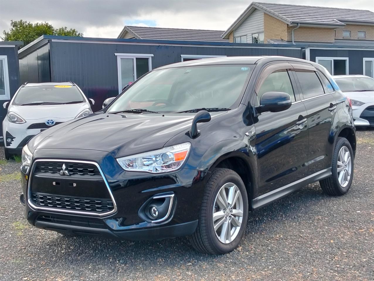 2013 Mitsubishi RVR thumbnail