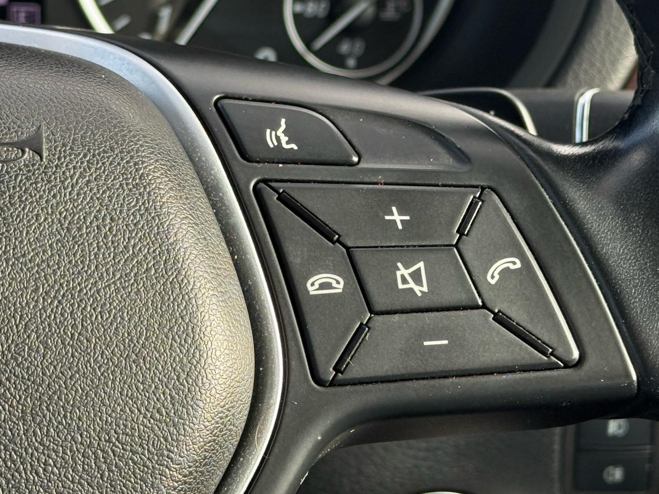 2012 Mercedes-Benz B thumbnail