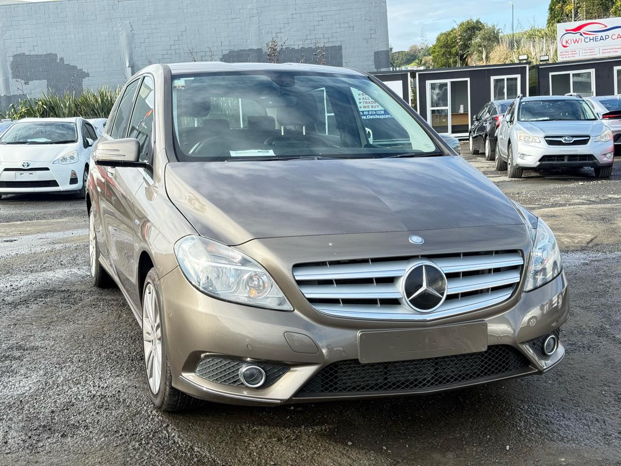 2012 Mercedes-Benz B thumbnail