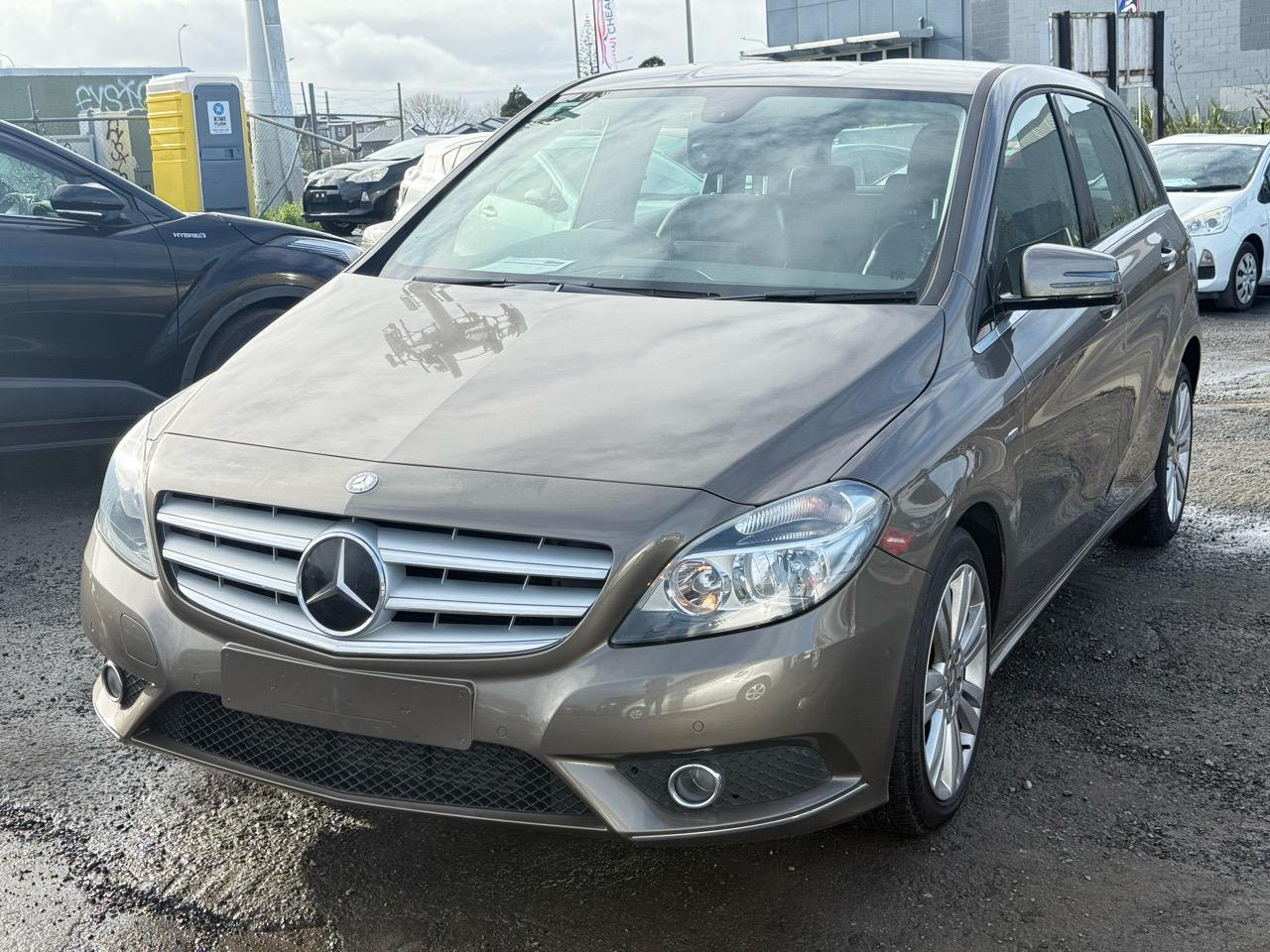 2012 Mercedes-Benz B thumbnail