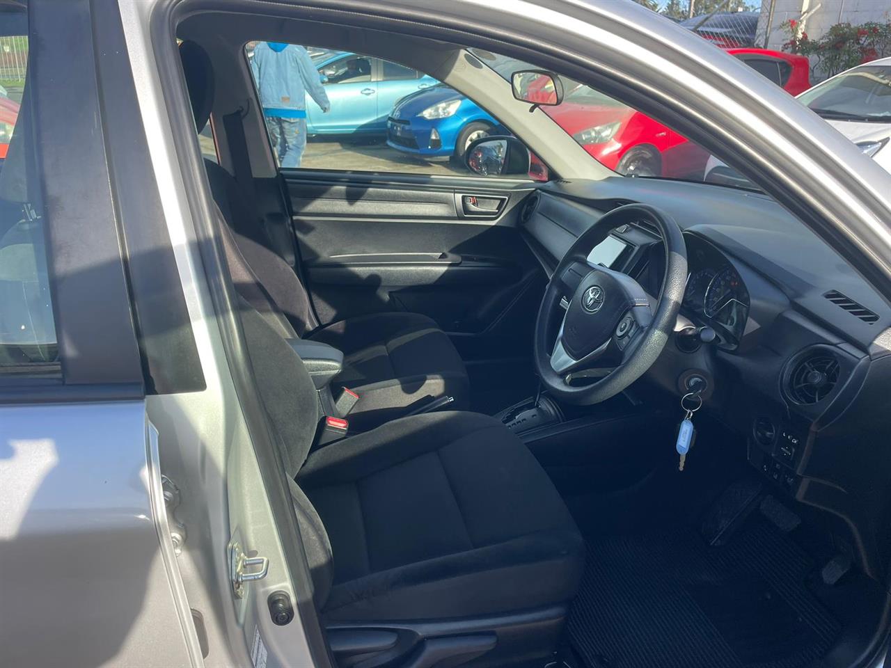 2018 Toyota Corolla thumbnail