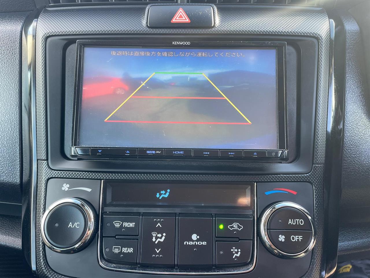 2018 Toyota Corolla thumbnail