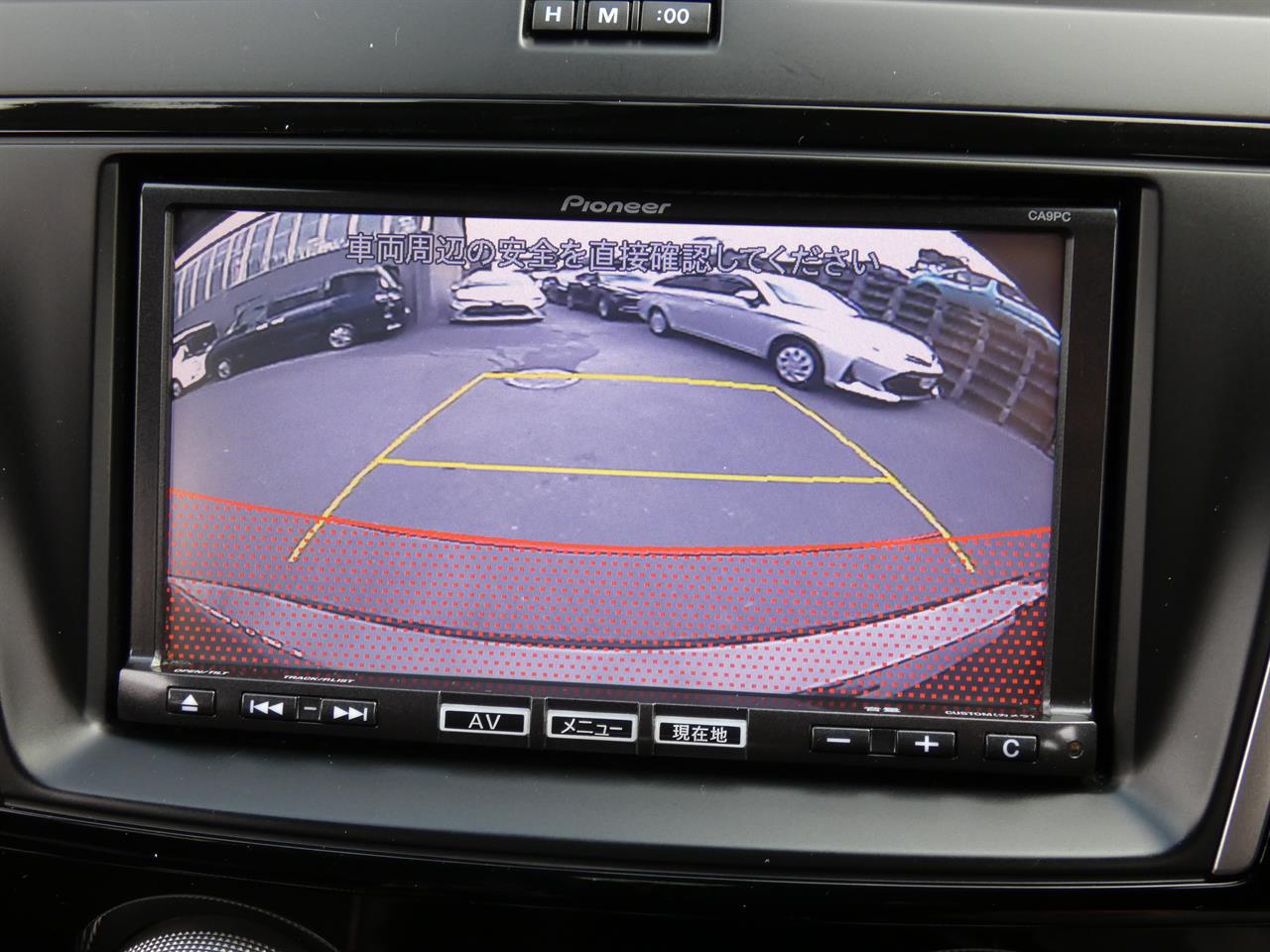 2016 Mazda Premacy thumbnail