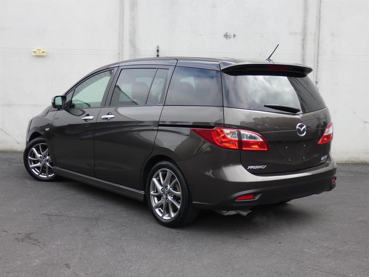 2016 Mazda Premacy thumbnail