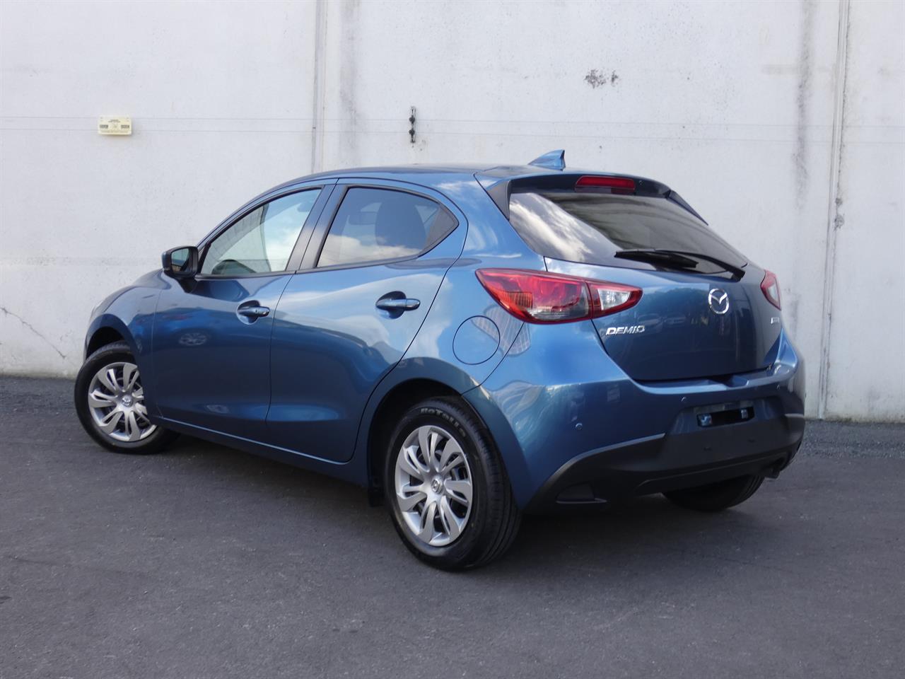 2018 Mazda DEMIO thumbnail