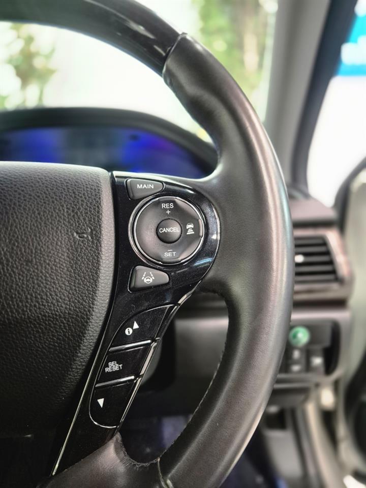 2013 Honda ACCORD thumbnail