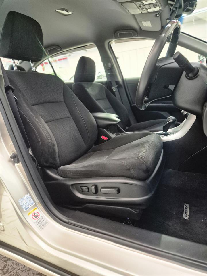 2013 Honda ACCORD thumbnail