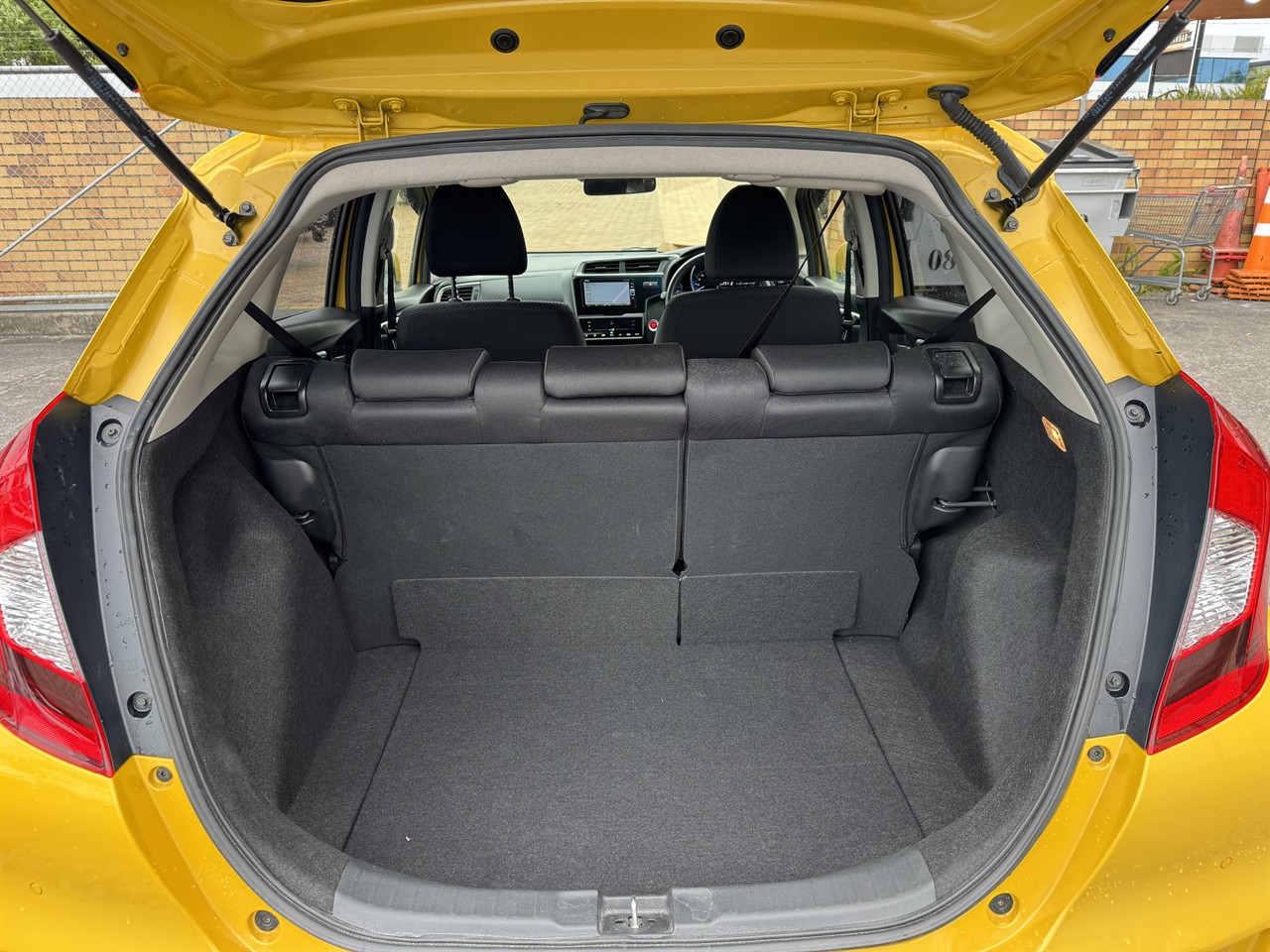 2018 Honda Fit thumbnail