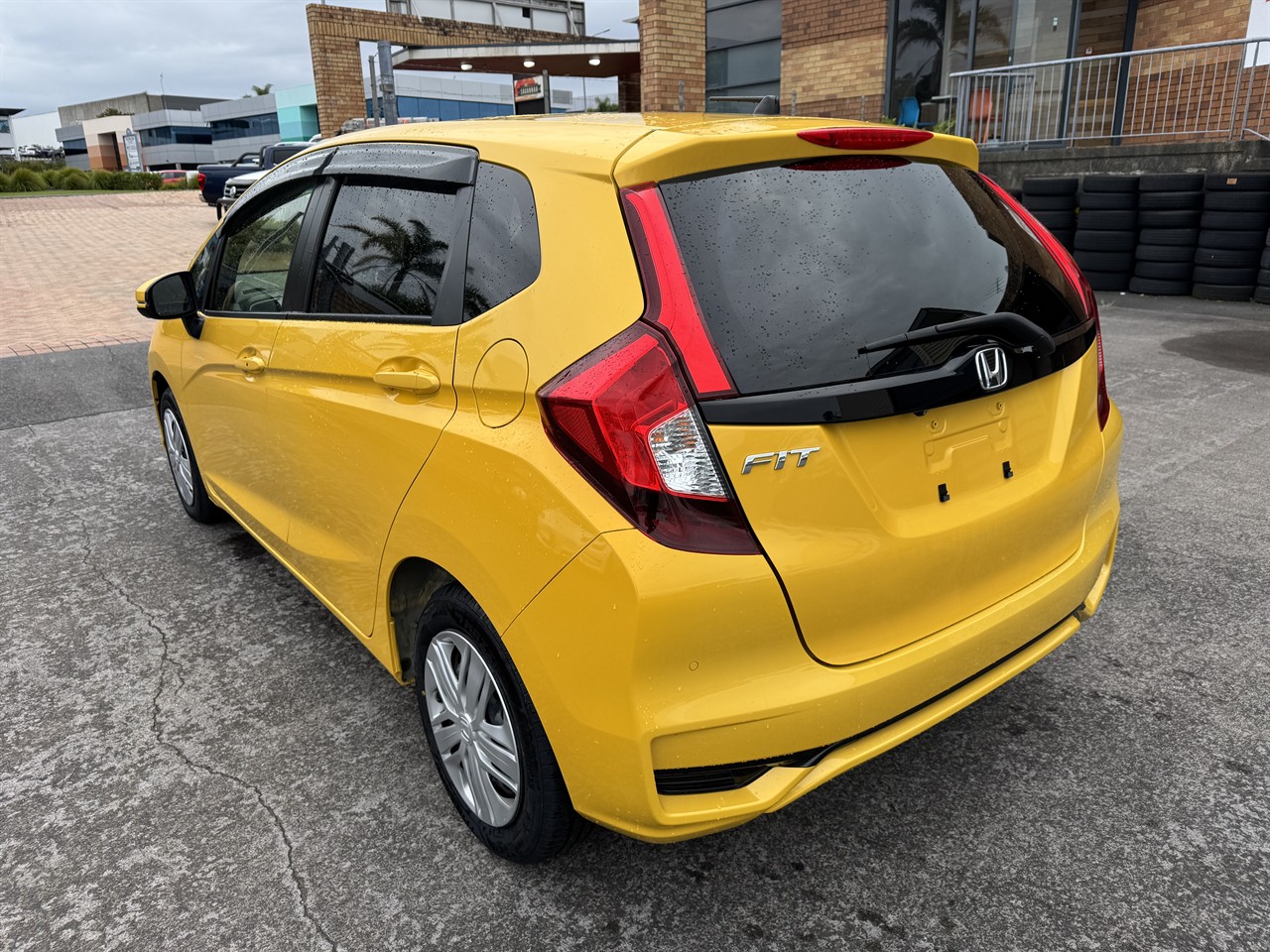 2018 Honda Fit thumbnail