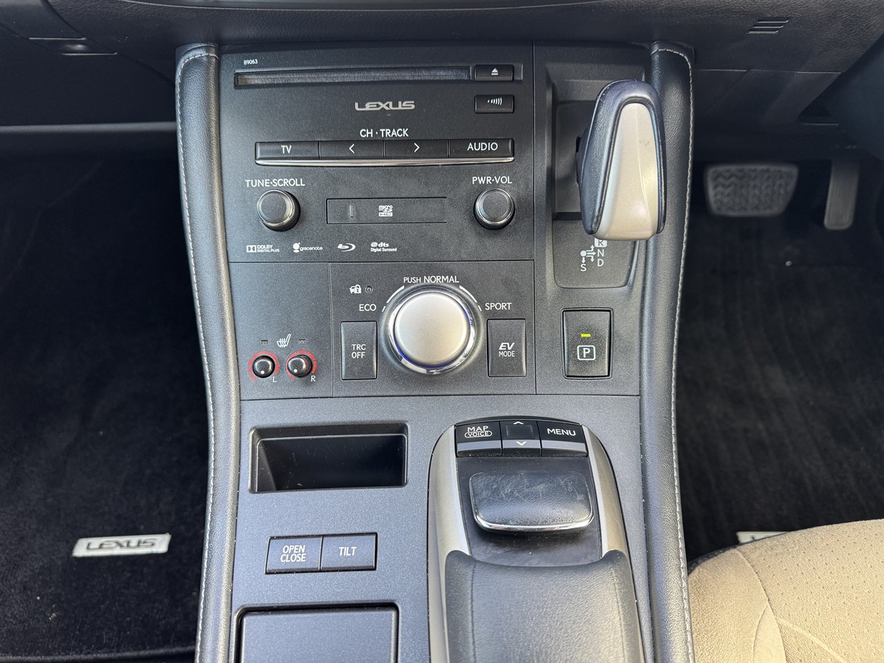 2014 Lexus CT thumbnail
