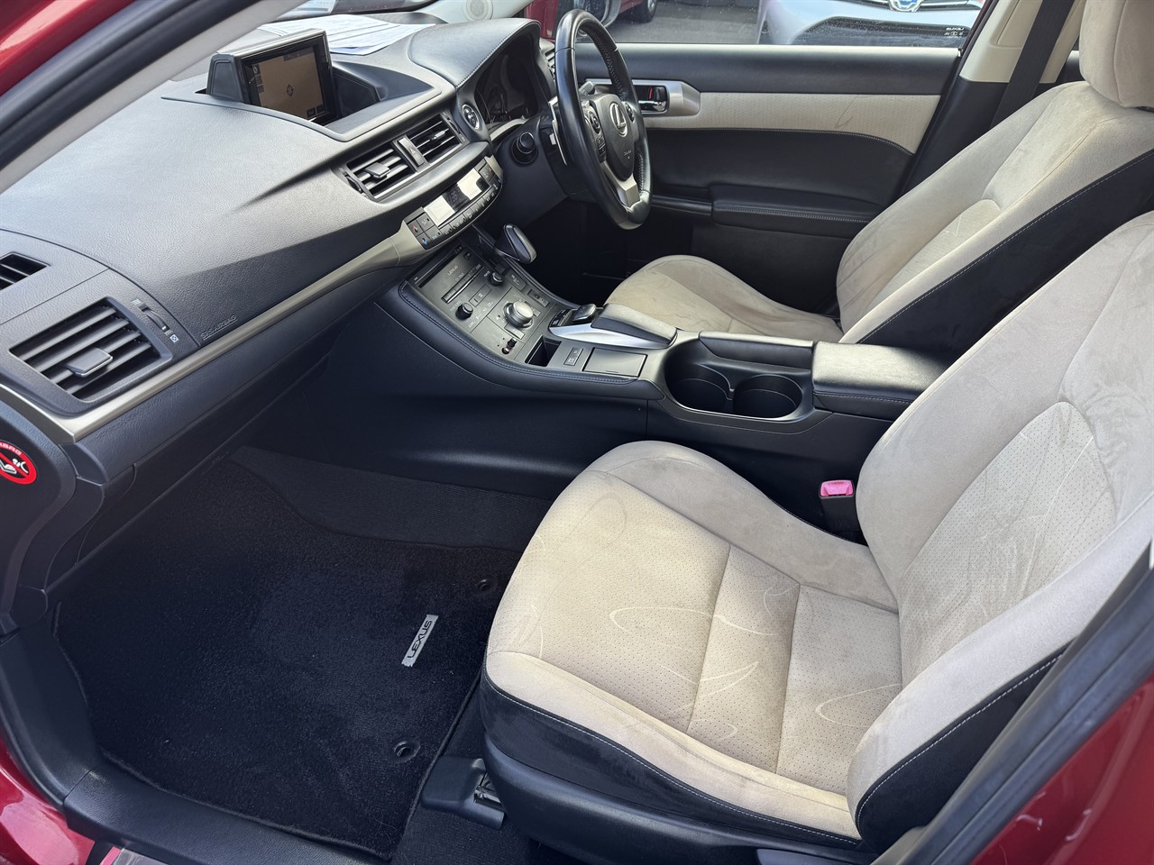 2014 Lexus CT thumbnail