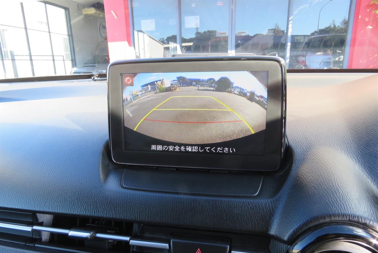 2021 Mazda 2 thumbnail