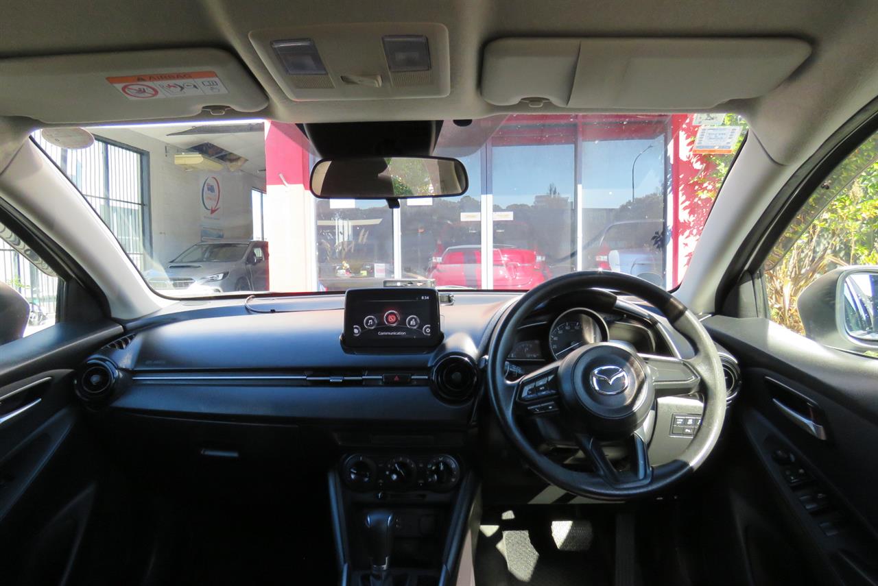 2020 Mazda 2 thumbnail
