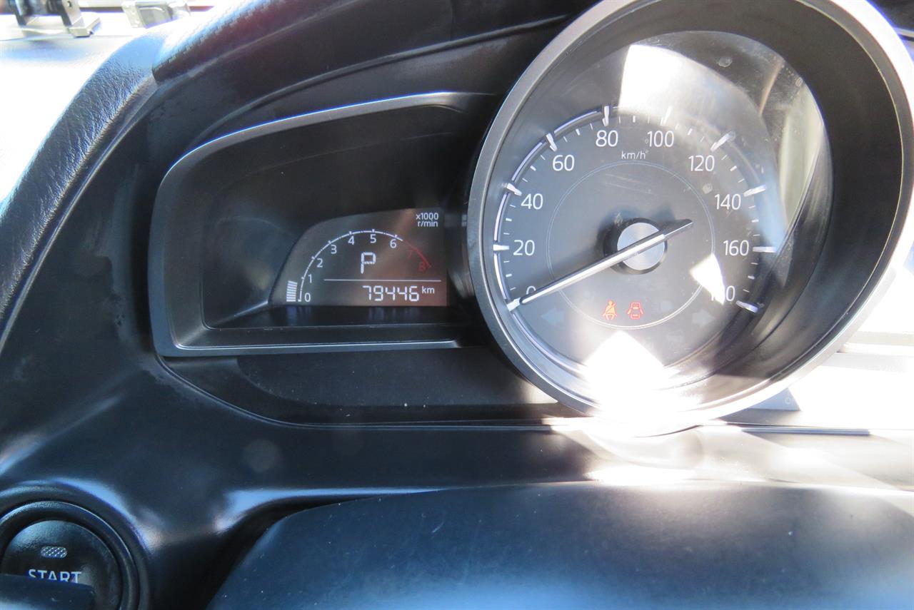 2020 Mazda 2 thumbnail