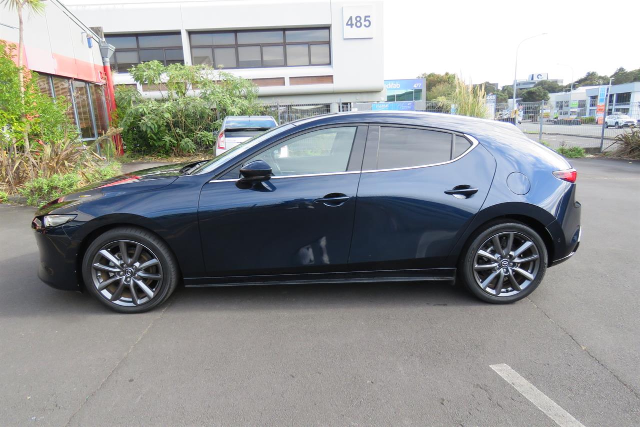 2020 Mazda 3 thumbnail