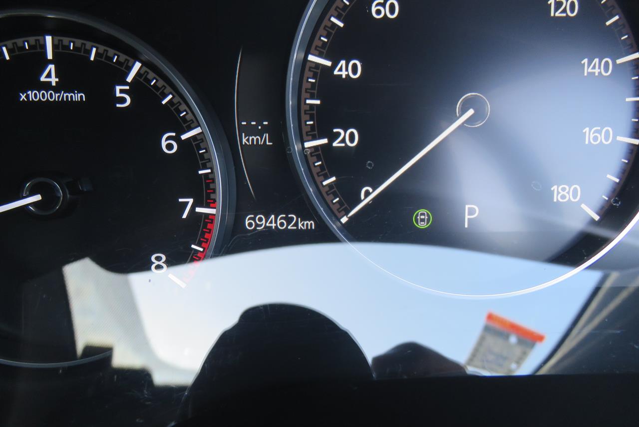 2023 Mazda 3 thumbnail