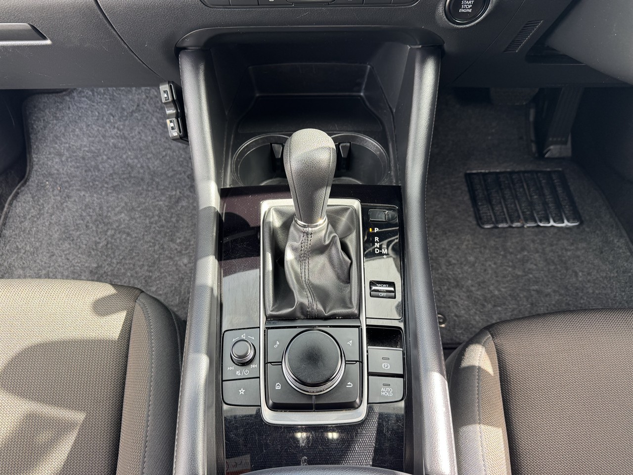 2023 Mazda 3 thumbnail