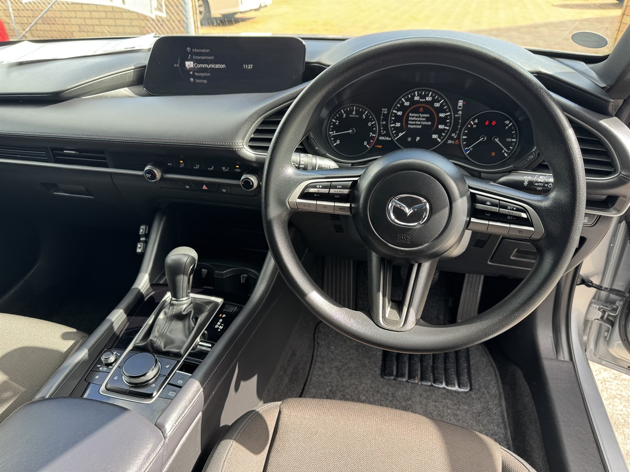 2023 Mazda 3 thumbnail