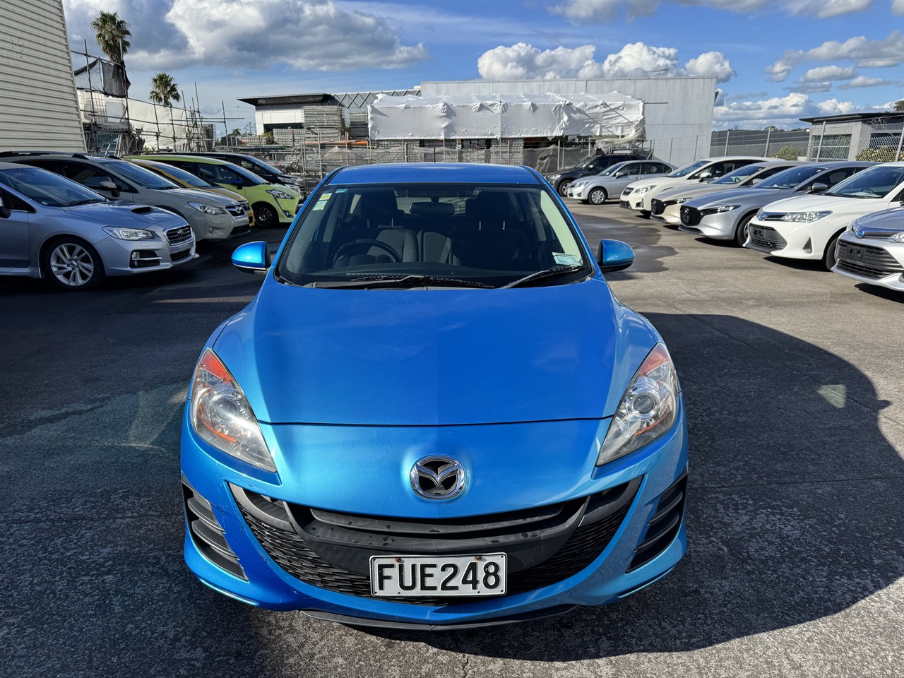 2011 Mazda 3 thumbnail