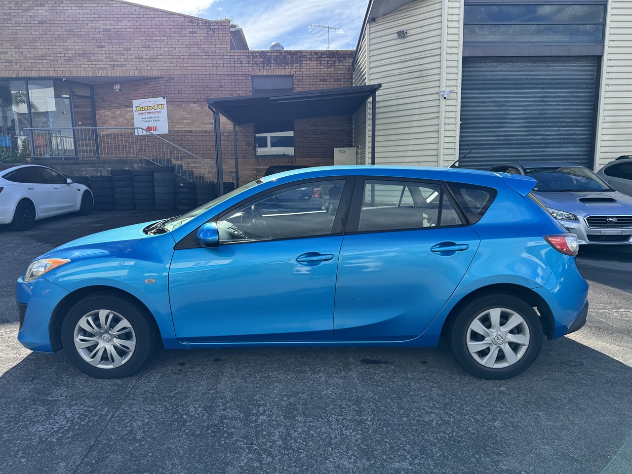 2011 Mazda 3 thumbnail