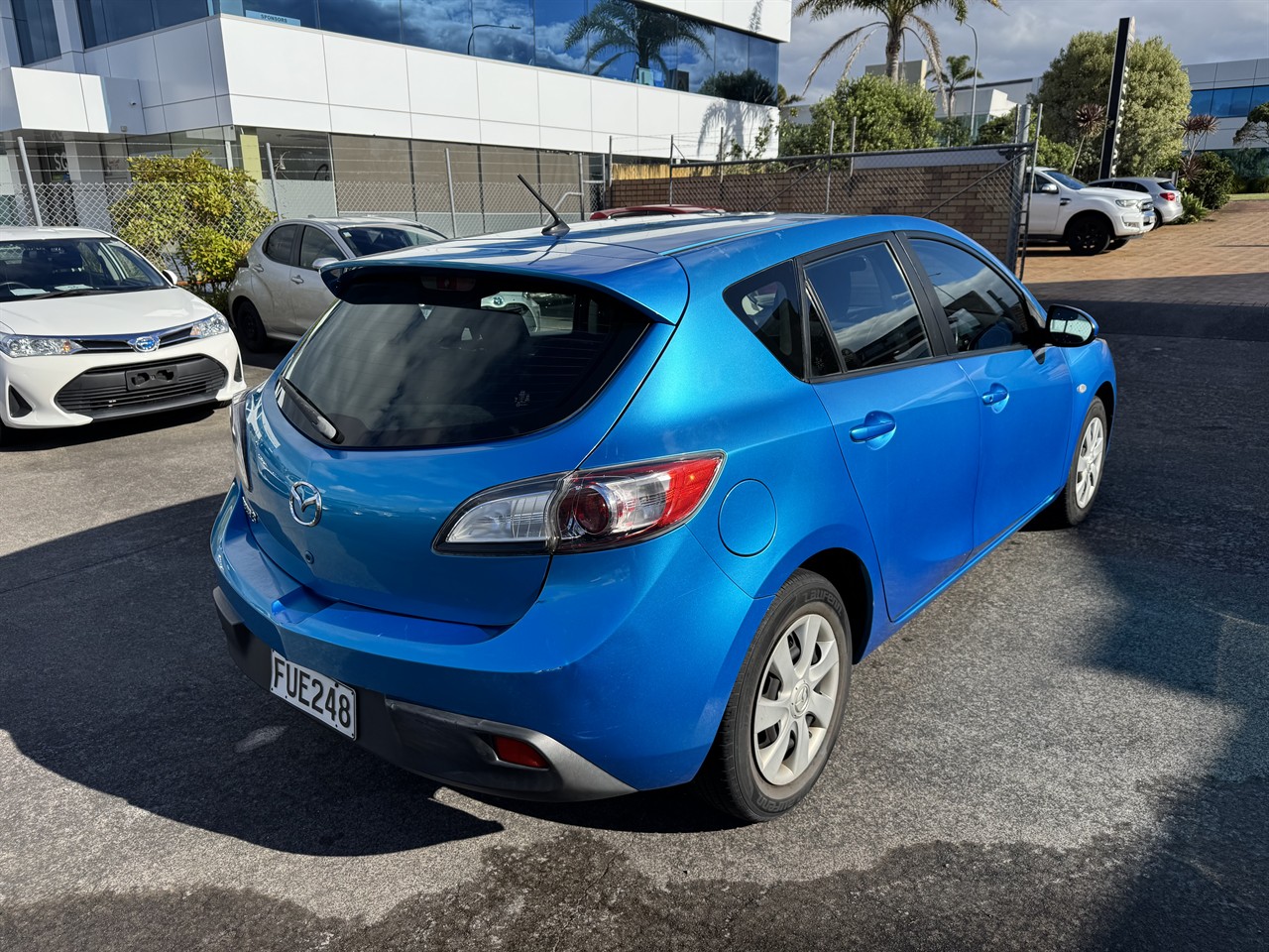 2011 Mazda 3 thumbnail