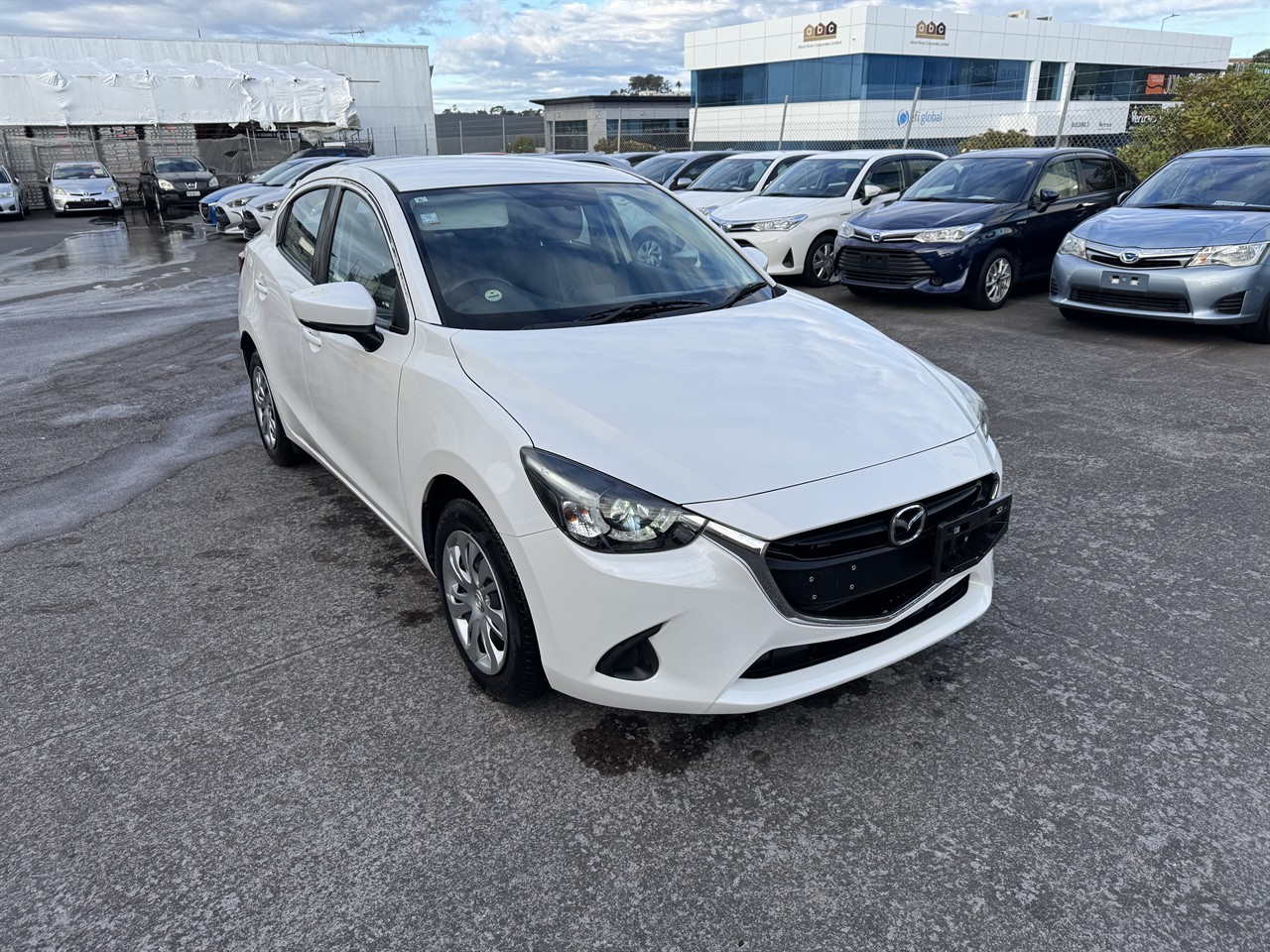 2020 Mazda Demio thumbnail