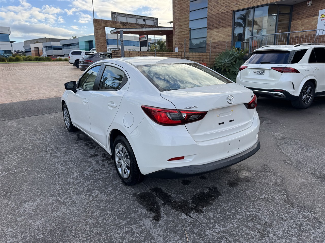 2020 Mazda Demio thumbnail