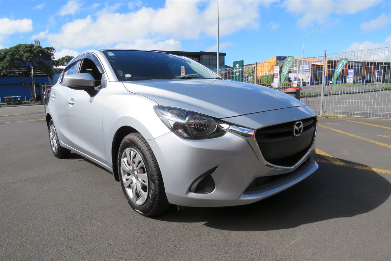 2018 Mazda Demio thumbnail