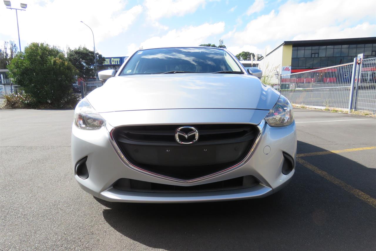 2018 Mazda Demio thumbnail
