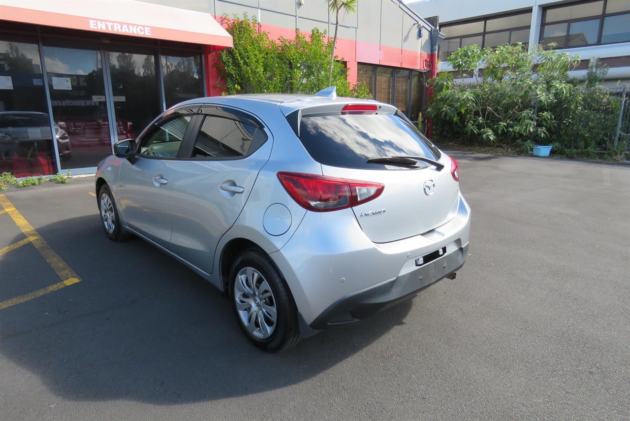 2018 Mazda Demio thumbnail