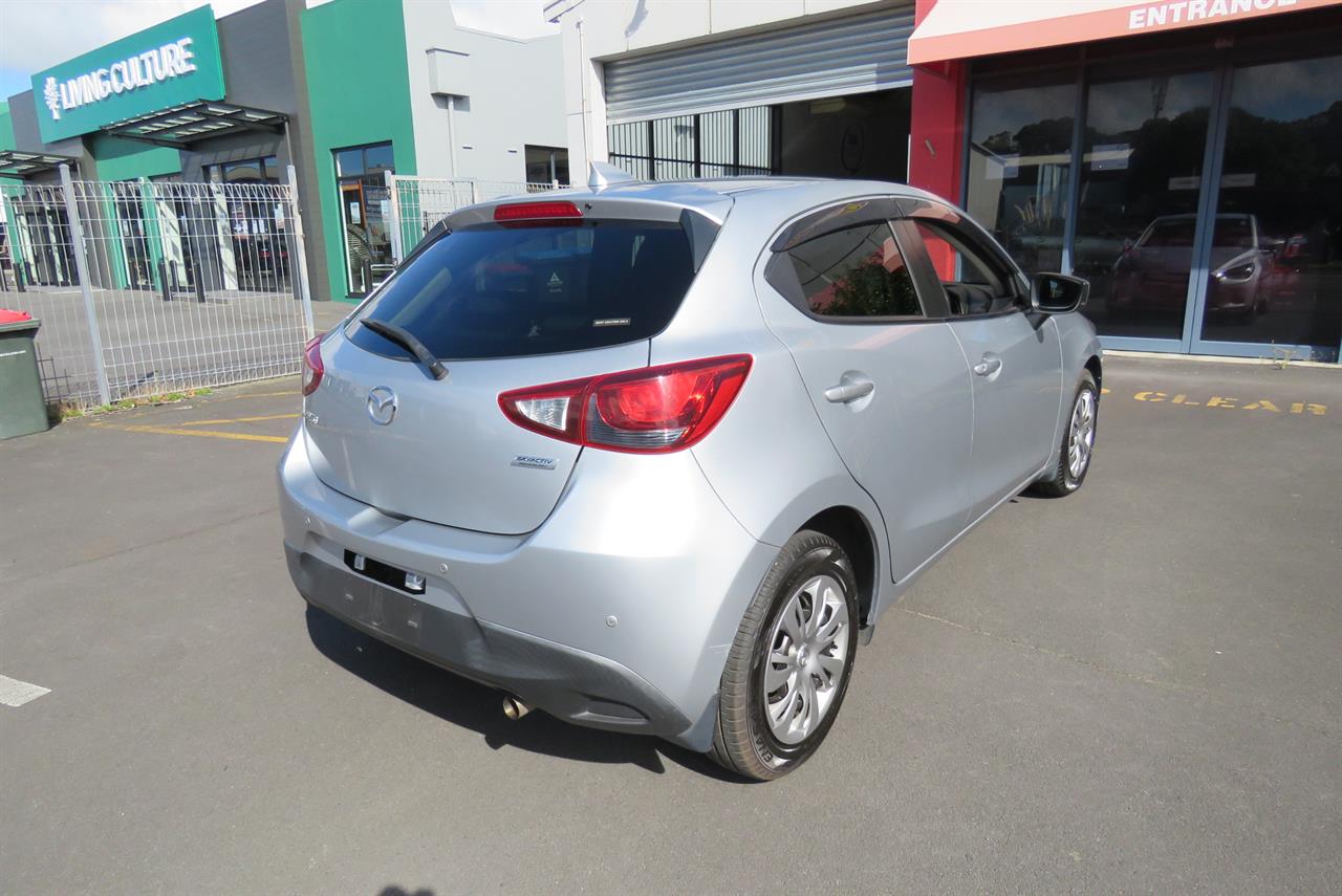 2018 Mazda Demio thumbnail