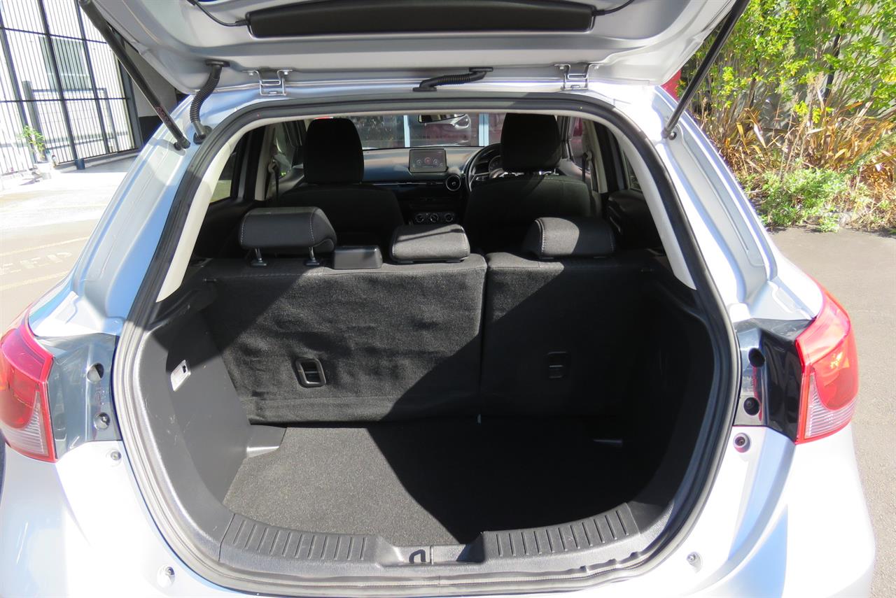 2018 Mazda Demio thumbnail