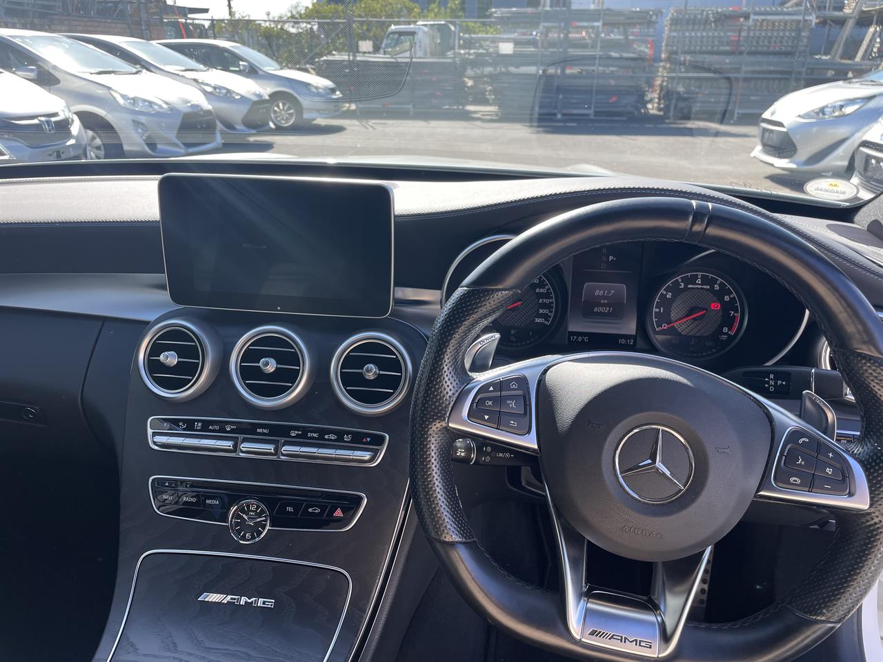 2016 Mercedes-Benz C thumbnail