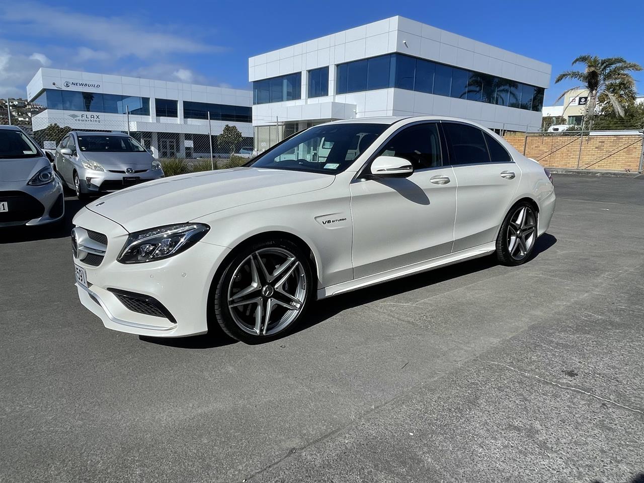 2016 Mercedes-Benz C thumbnail