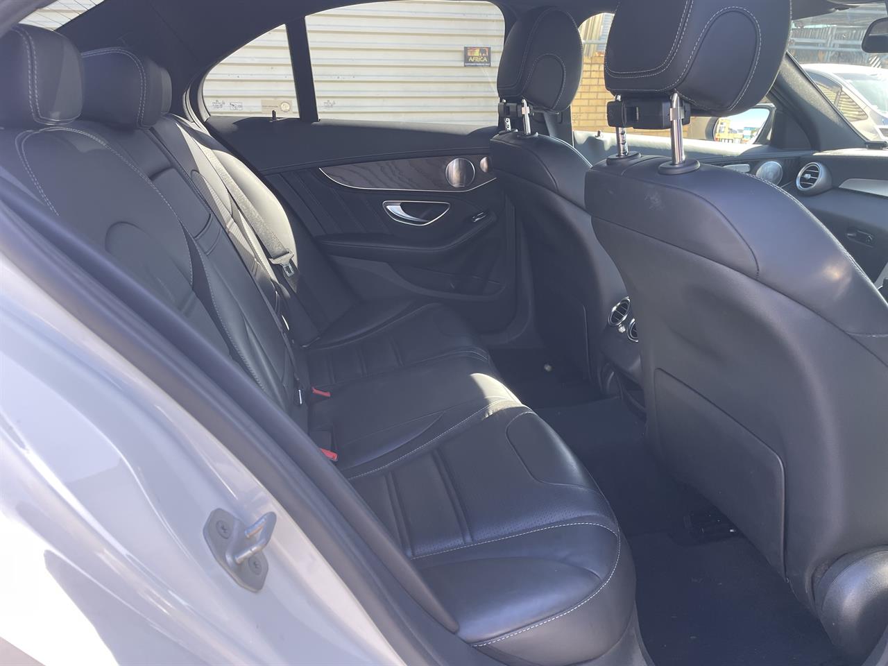 2016 Mercedes-Benz C thumbnail