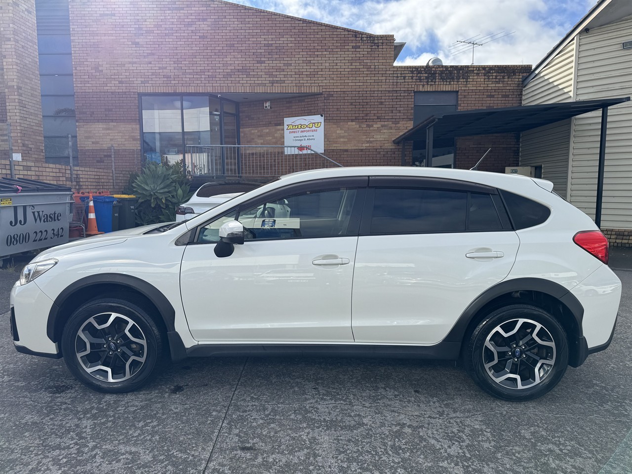 2017 Subaru XV thumbnail
