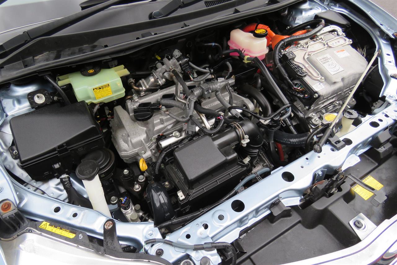 2013 Toyota Corolla thumbnail