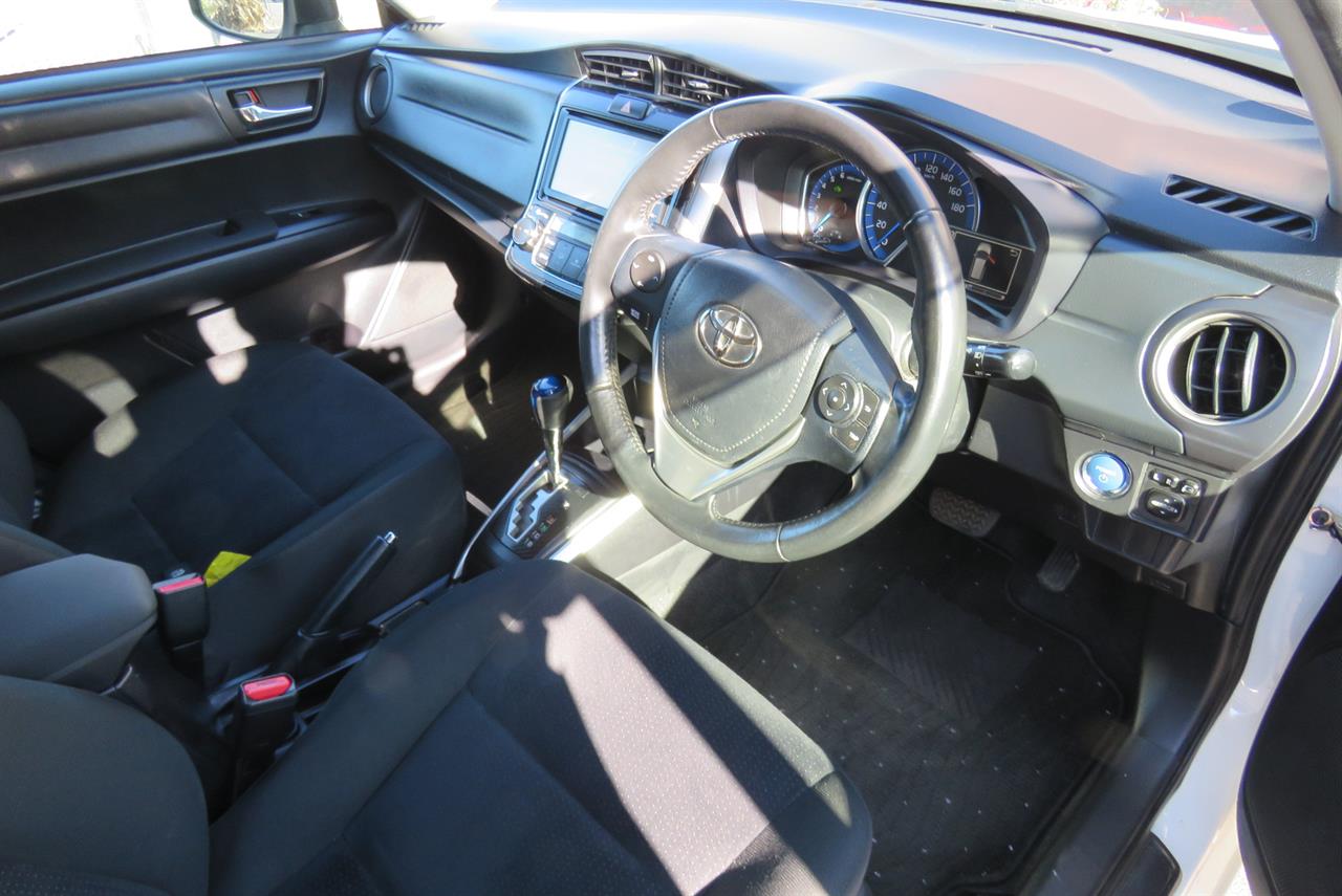 2014 Toyota Corolla thumbnail
