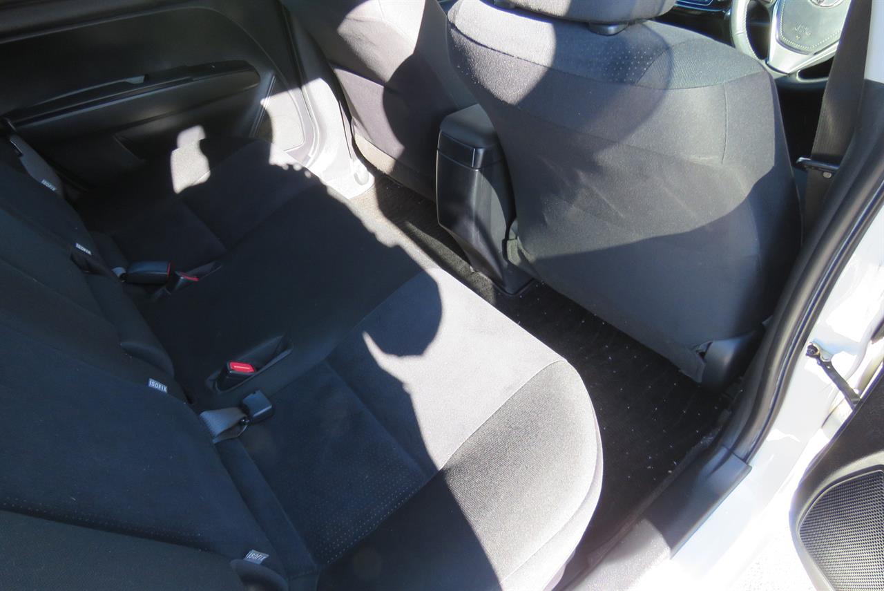 2014 Toyota Corolla thumbnail