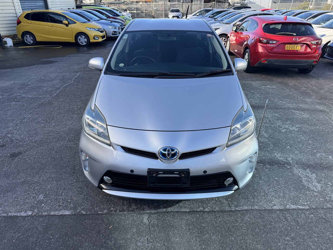 2013 Toyota Prius thumbnail