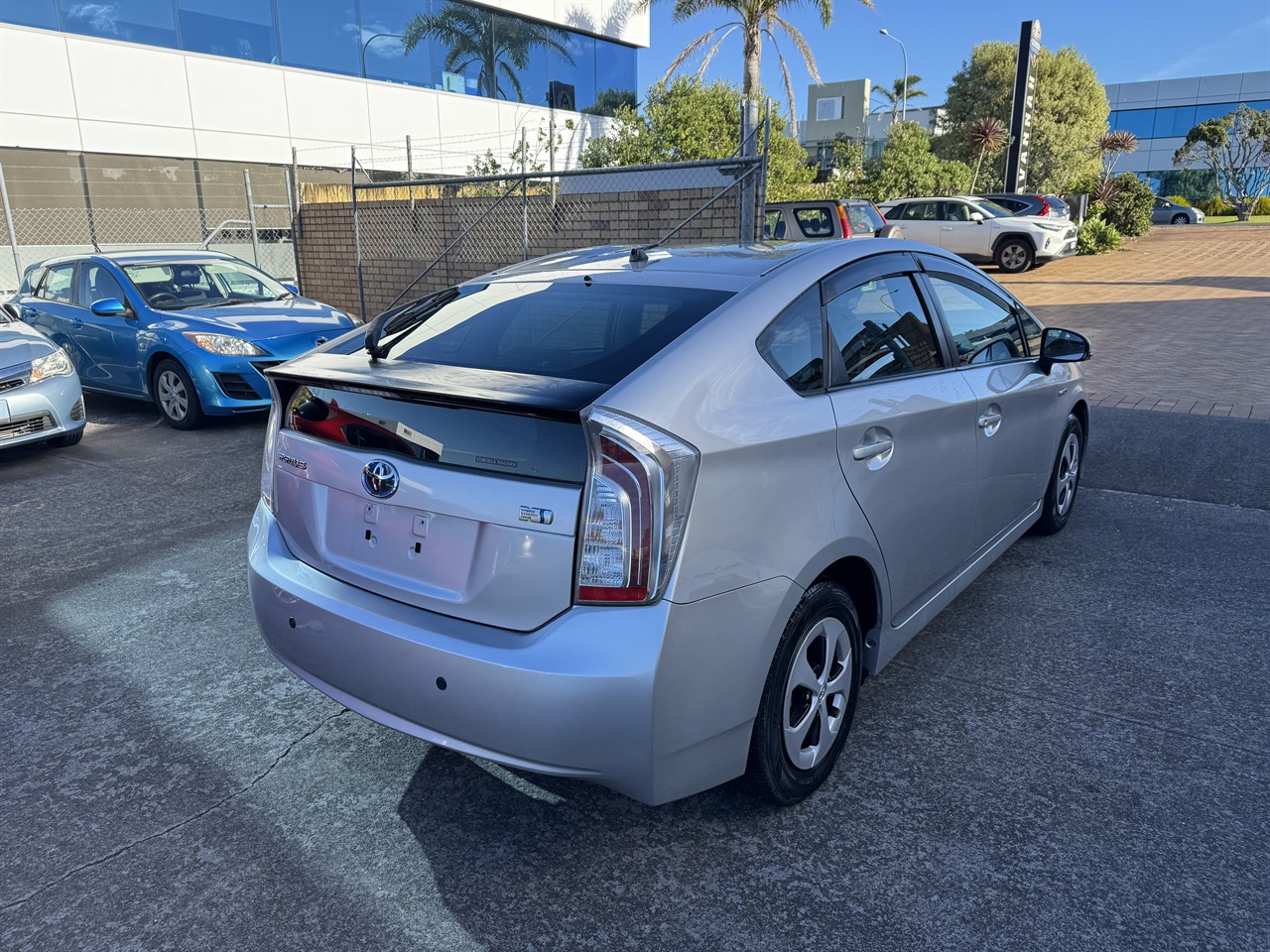 2013 Toyota Prius thumbnail