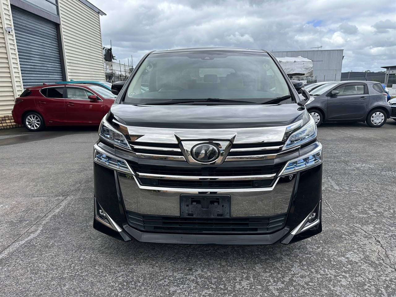 2019 Toyota Vellfire thumbnail