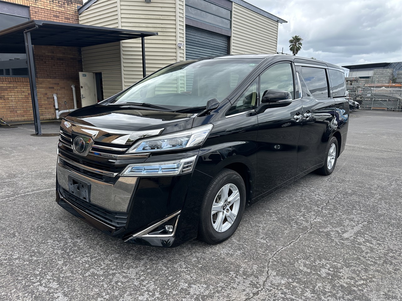 2019 Toyota Vellfire thumbnail