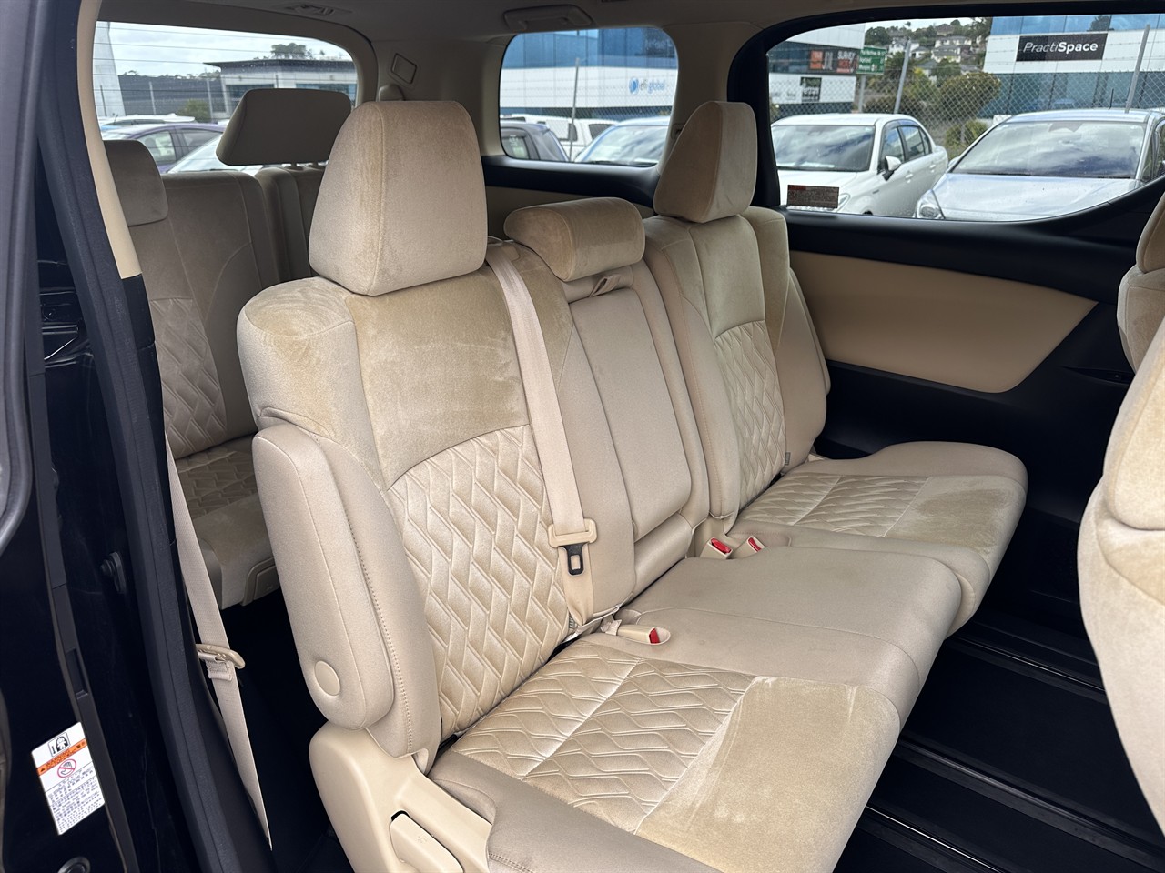 2019 Toyota Vellfire thumbnail
