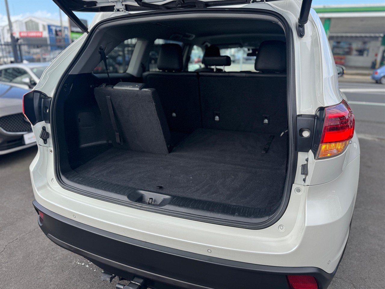 2019 Toyota Highlander thumbnail