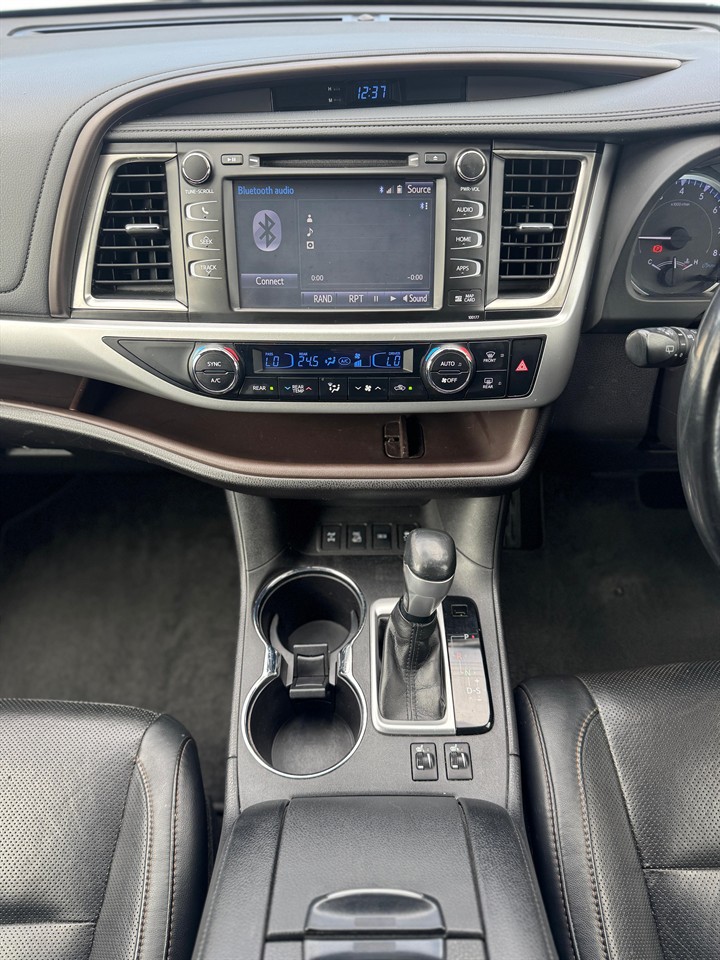 2019 Toyota Highlander thumbnail