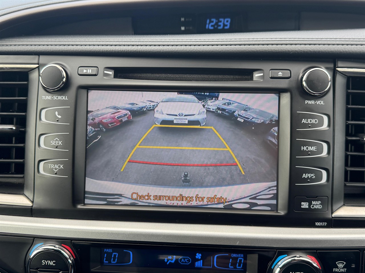 2019 Toyota Highlander thumbnail