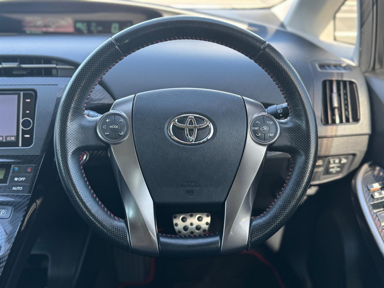 2013 Toyota Prius thumbnail