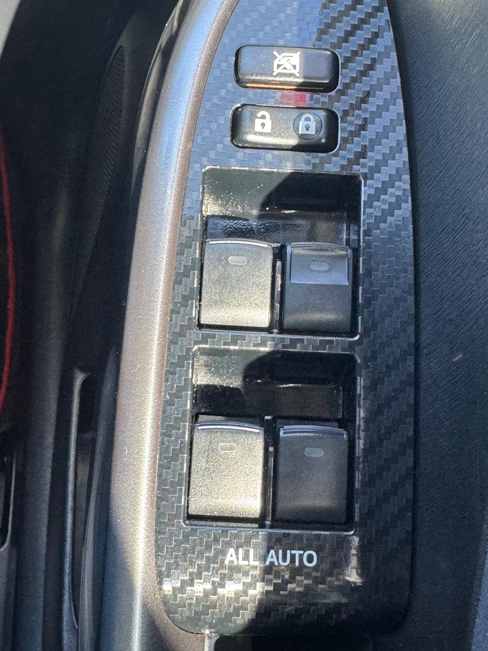 2013 Toyota Prius thumbnail